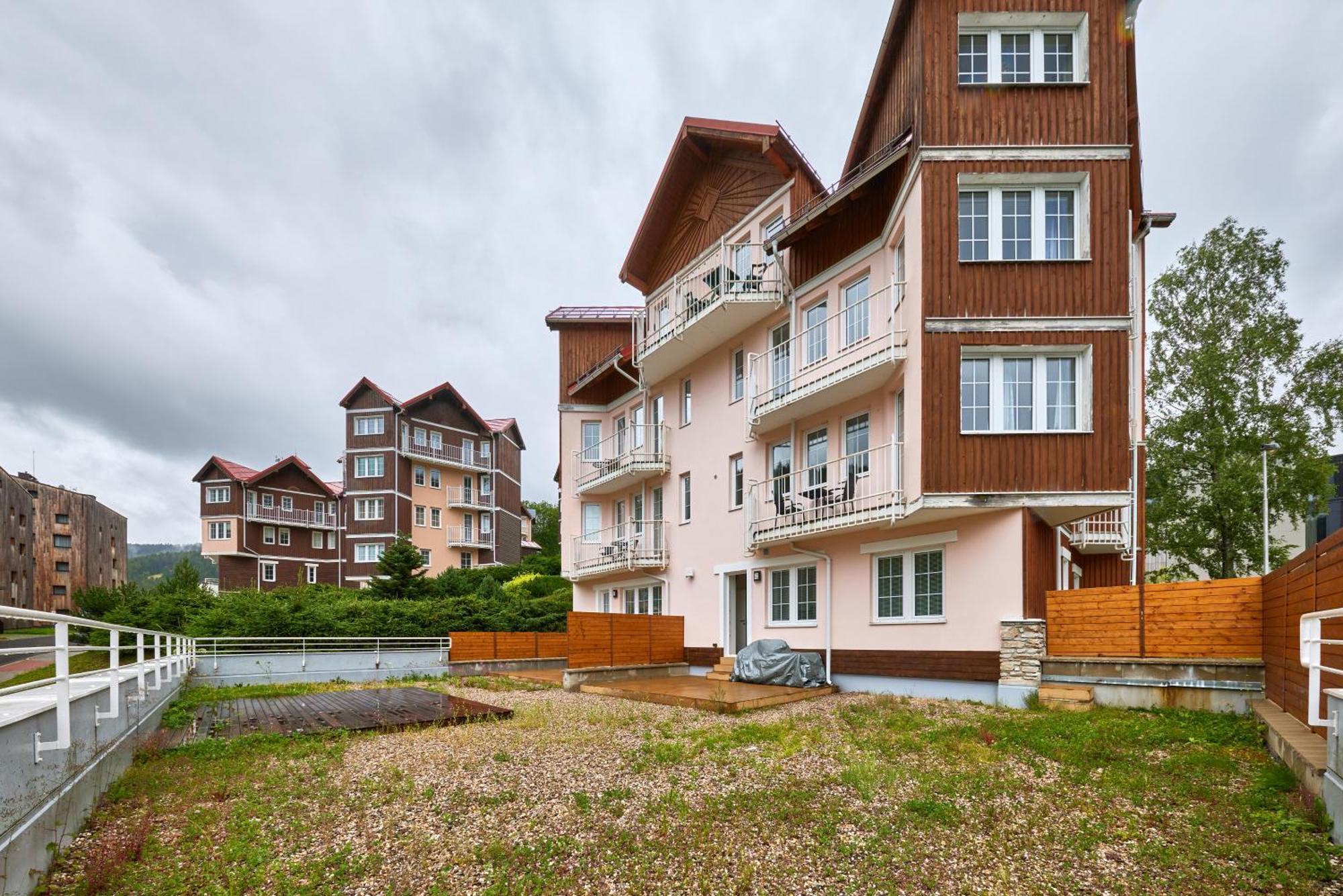 Pec 313 Apartment Pec pod Snezkou Luaran gambar